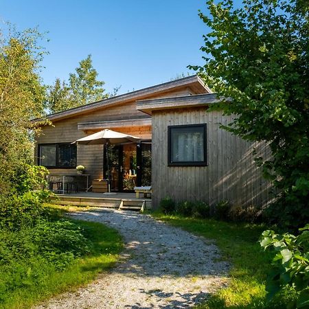 Pean-Buiten Waterlodges Nes  Exteriér fotografie