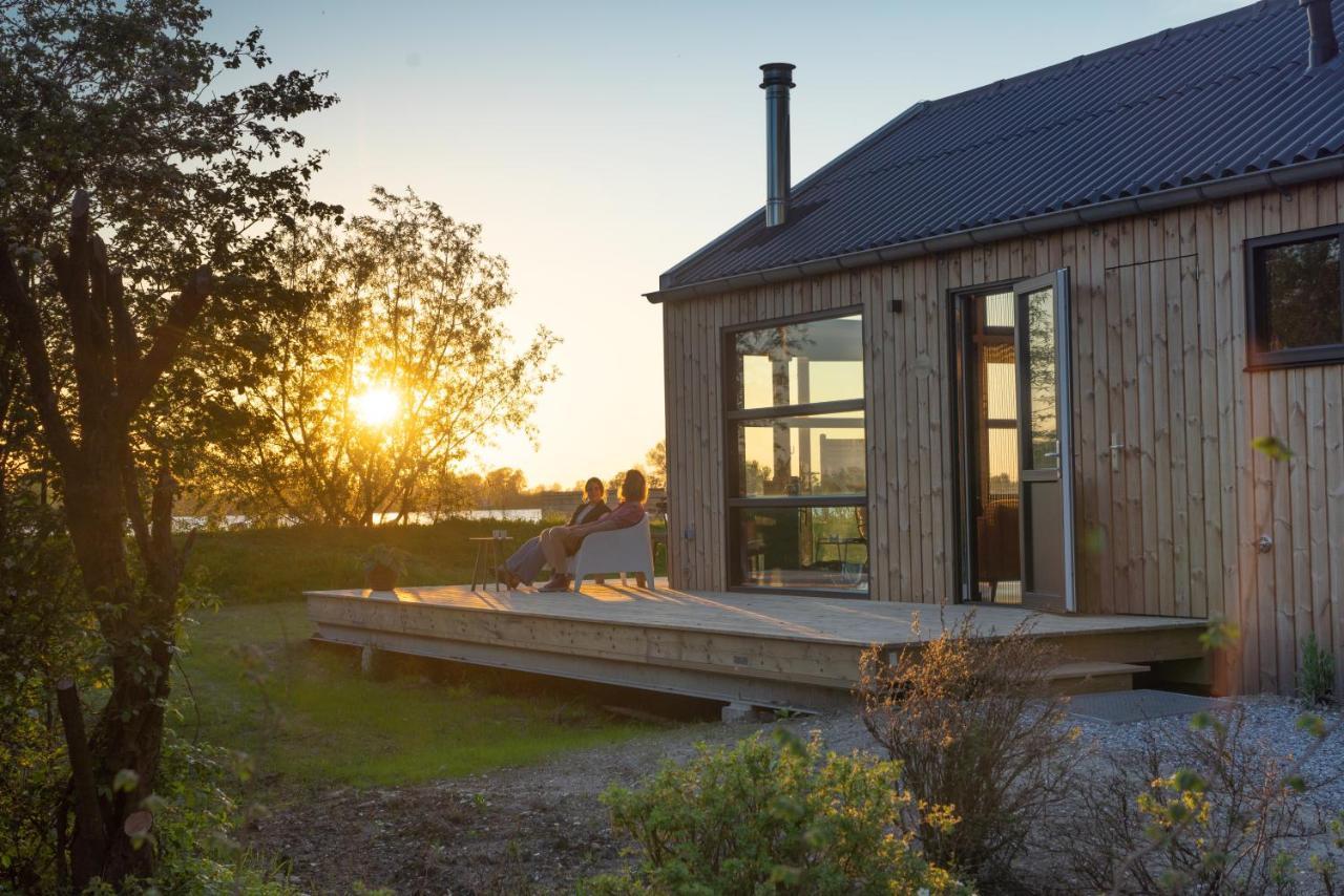 Pean-Buiten Waterlodges Nes  Exteriér fotografie