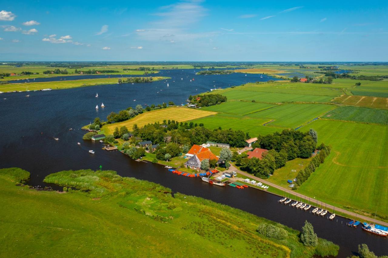 Pean-Buiten Waterlodges Nes  Exteriér fotografie