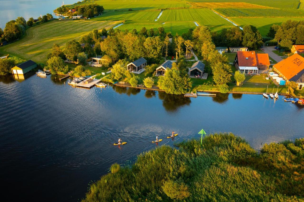 Pean-Buiten Waterlodges Nes  Exteriér fotografie