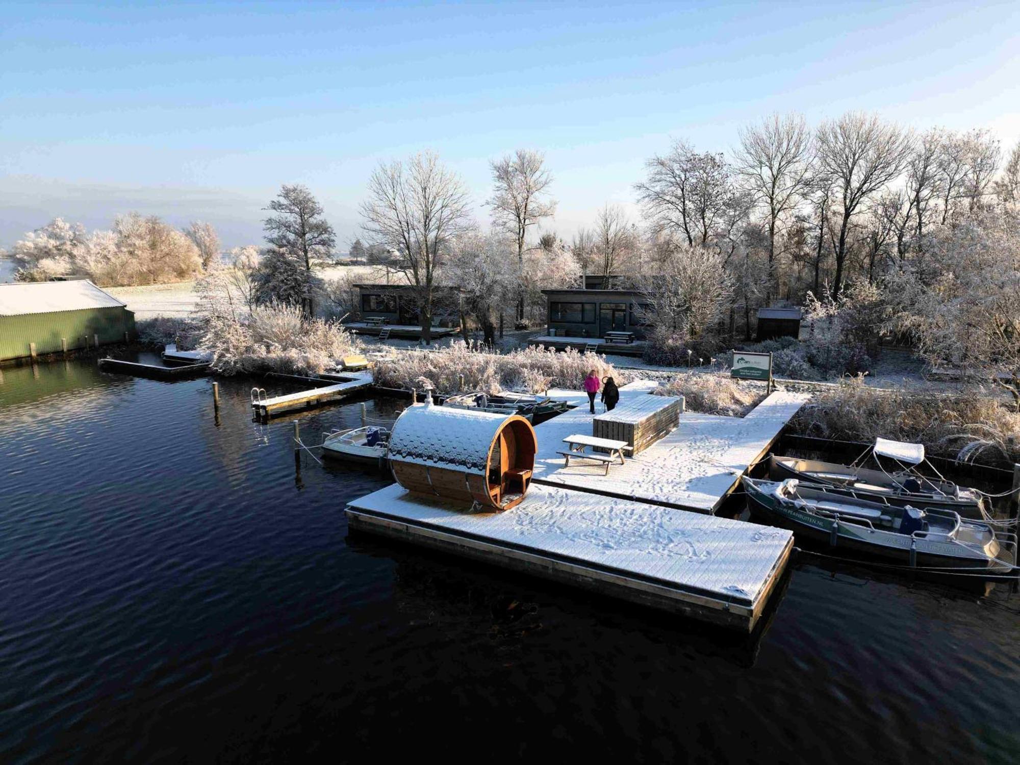 Pean-Buiten Waterlodges Nes  Exteriér fotografie