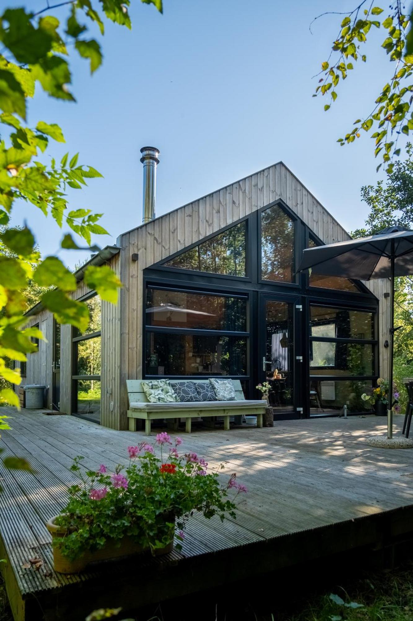 Pean-Buiten Waterlodges Nes  Exteriér fotografie