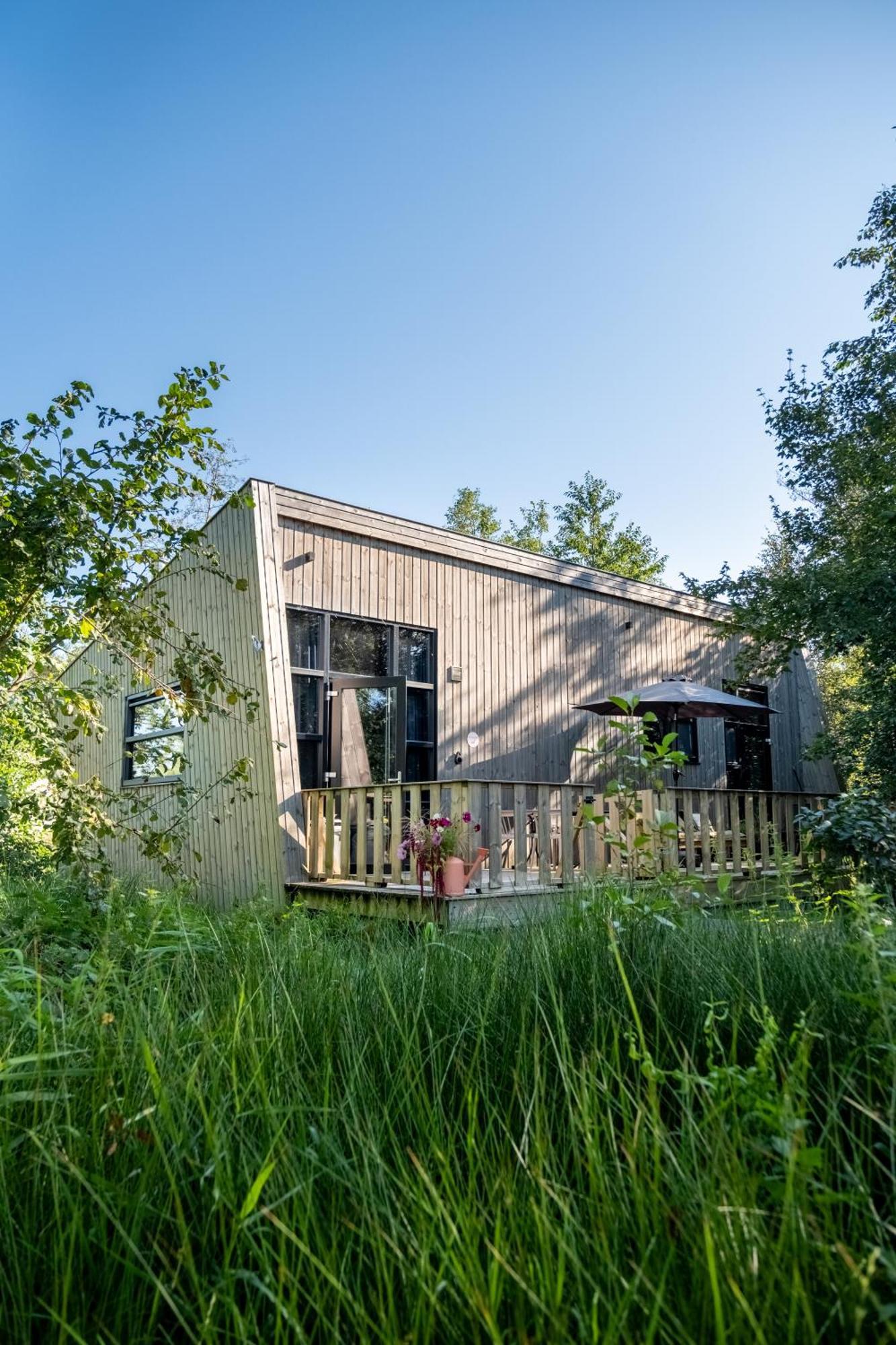 Pean-Buiten Waterlodges Nes  Exteriér fotografie