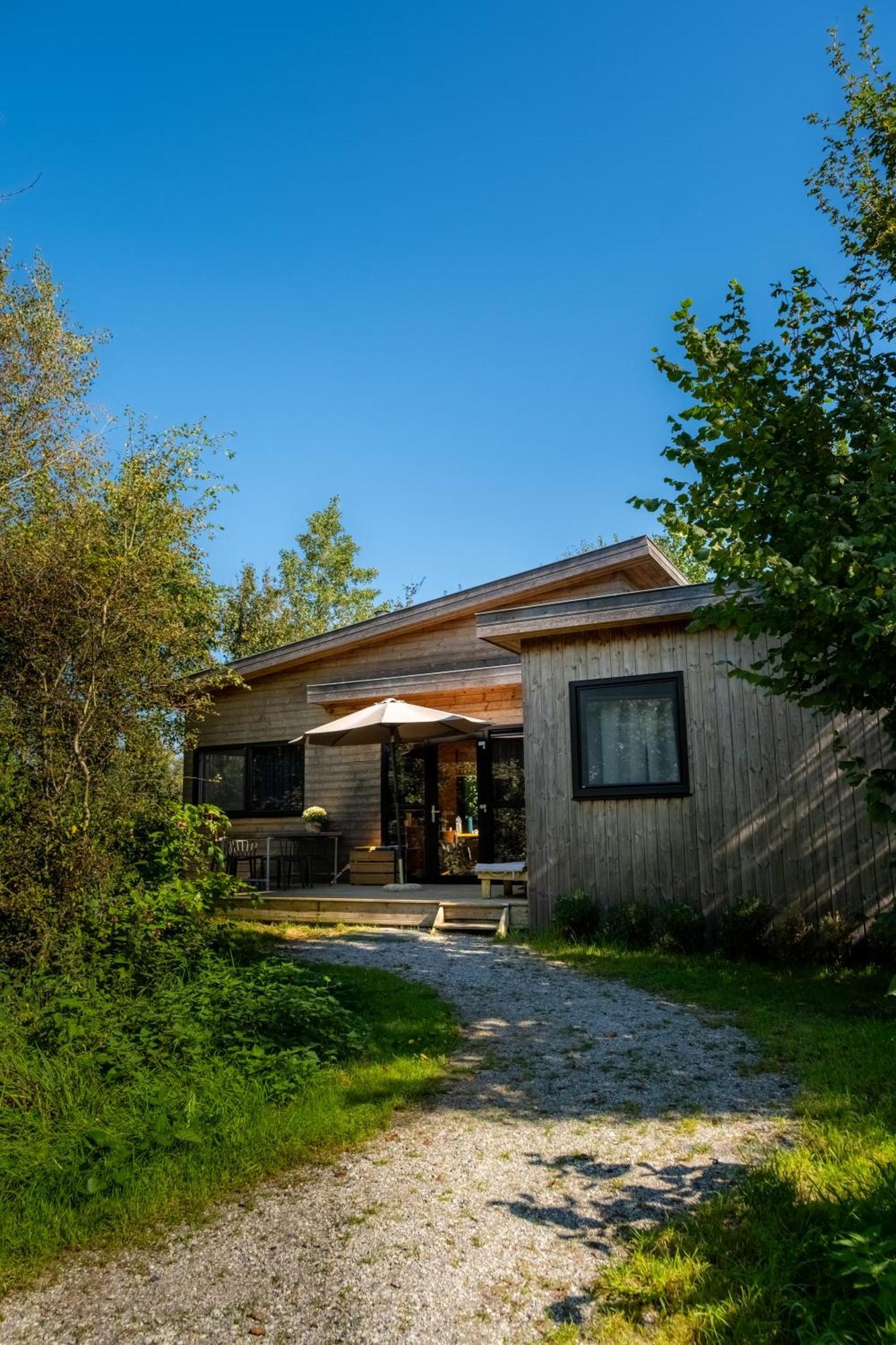 Pean-Buiten Waterlodges Nes  Exteriér fotografie