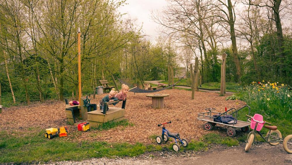 Pean-Buiten Waterlodges Nes  Exteriér fotografie